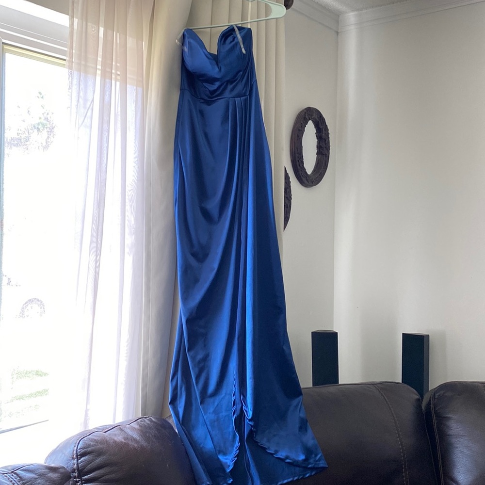 Girls prom dress